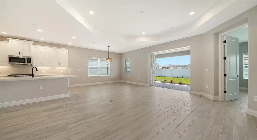 8063 Anthirium Loop Sarasota FL 34240