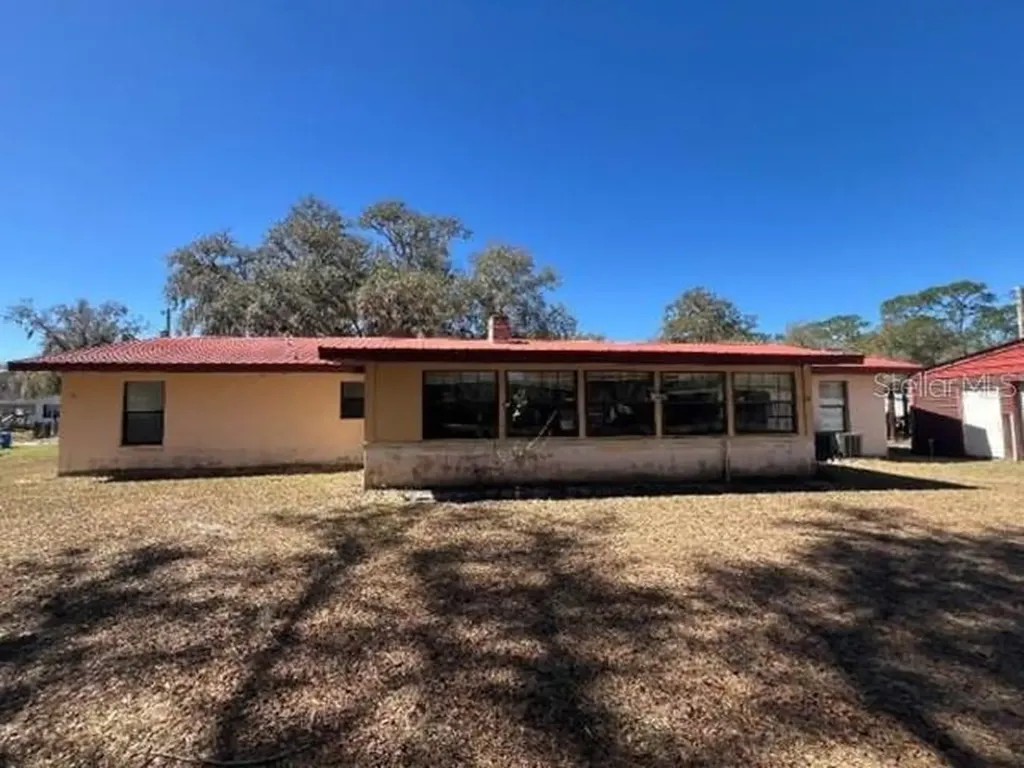 5875 NE 167th Avenue Silver Springs FL 34488