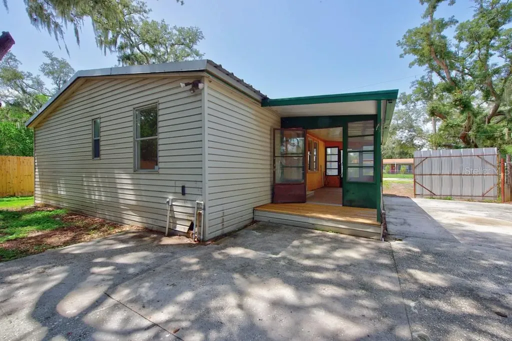 11711 Tucker Road Riverview FL 33569