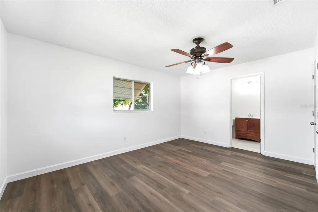 1360 N Old Mill Drive Deltona FL 32725