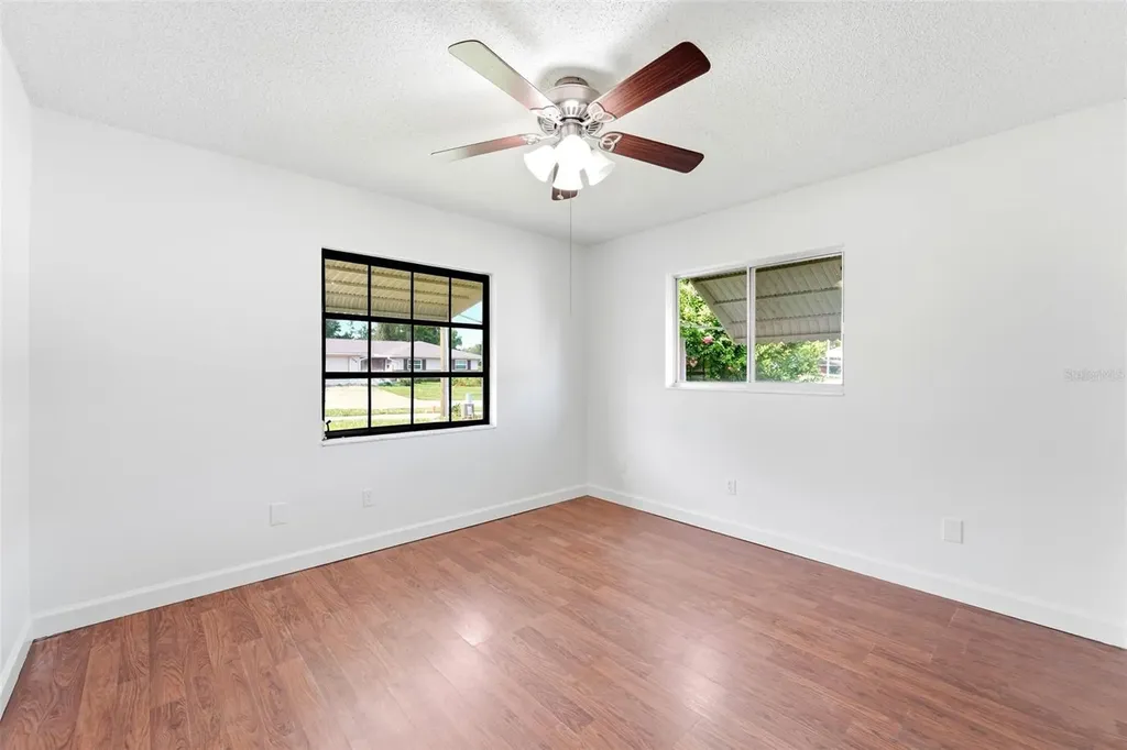 1360 N Old Mill Drive Deltona FL 32725