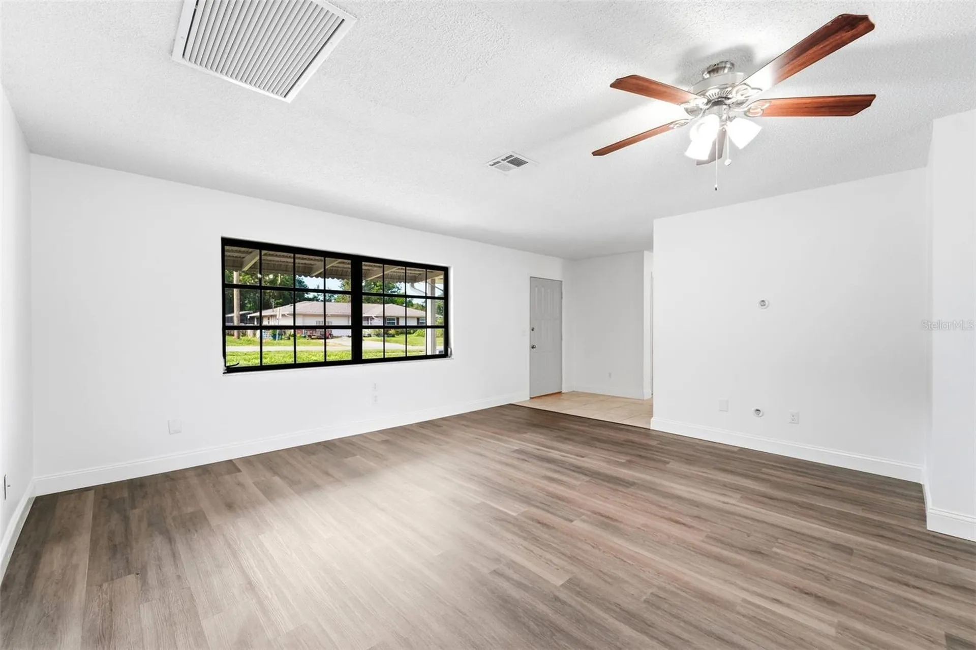 1360 N Old Mill Drive Deltona FL 32725