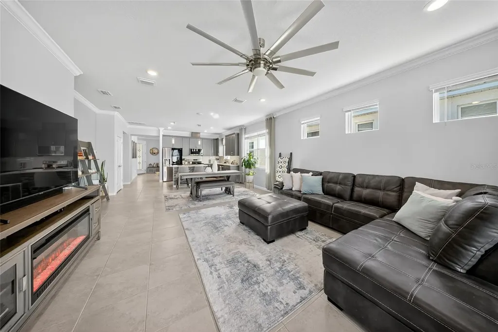 1845 Spring Shower Circle Kissimmee FL 34744