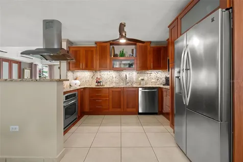 377 Corredor De La Arboleda Dorado PR 00646