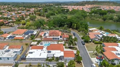 377 Corredor De La Arboleda Dorado PR 00646