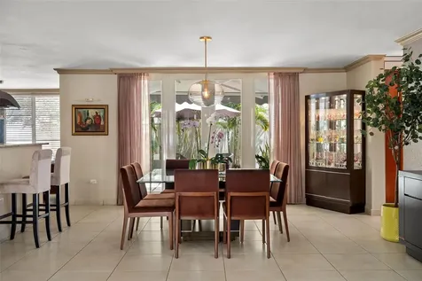 377 Corredor De La Arboleda Dorado PR 00646