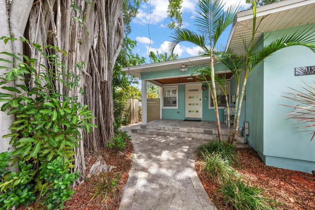 5015 20th Avenue N St Petersburg FL 33710
