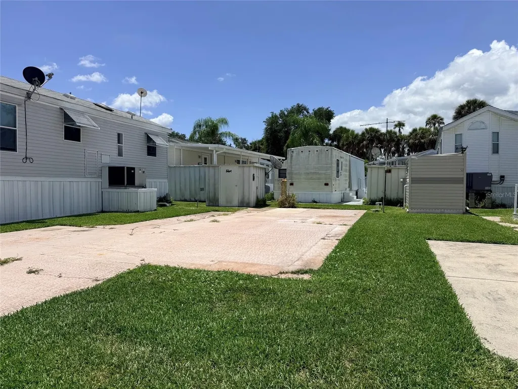 2215 73rd Street E Palmetto FL 34221