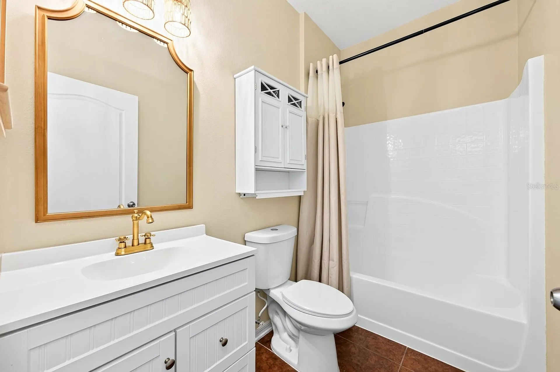 233 W Fiesta Key Loop Deland FL 32720