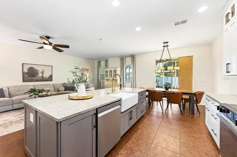 233 W Fiesta Key Loop Deland FL 32720