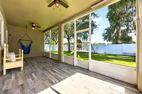 233 W Fiesta Key Loop Deland FL 32720