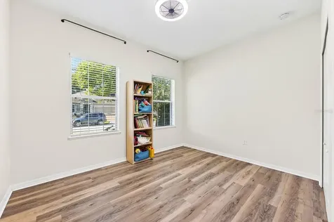 233 W Fiesta Key Loop Deland FL 32720