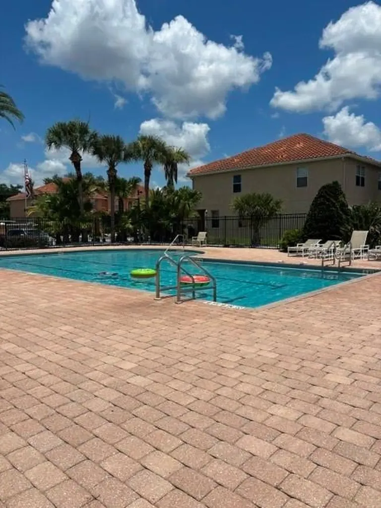 5479 Paradise Cay Circle Kissimmee FL 34746