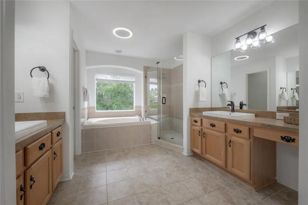 Wesley Chapel FL 33543