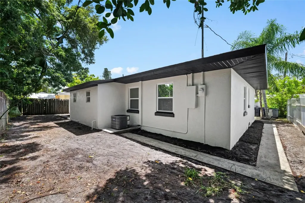 412 20th Avenue W Palmetto FL 34221