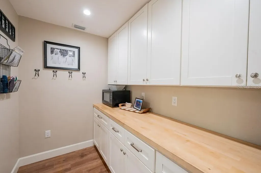 216 18th Street E Bradenton FL 34208