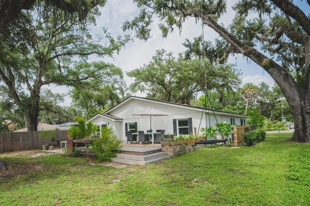 216 18th Street E Bradenton FL 34208