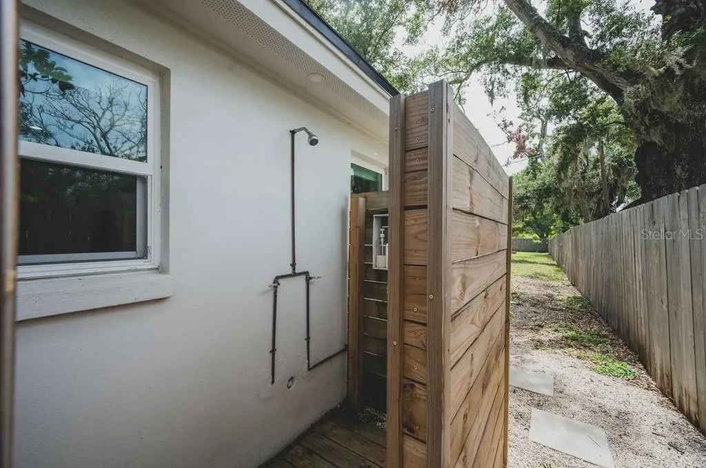 216 18th Street E Bradenton FL 34208