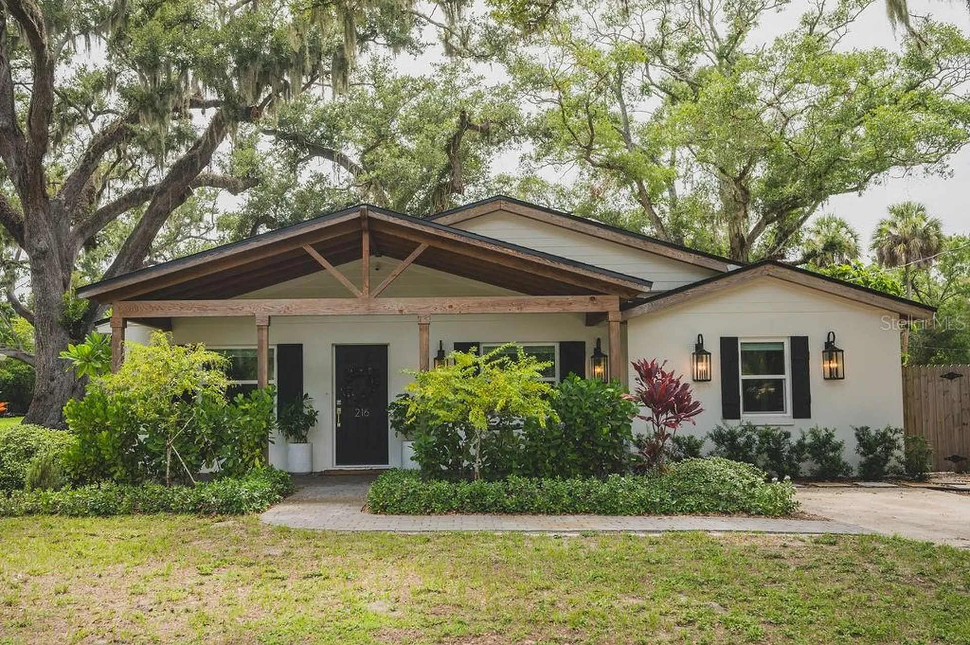 216 18th Street E Bradenton FL 34208