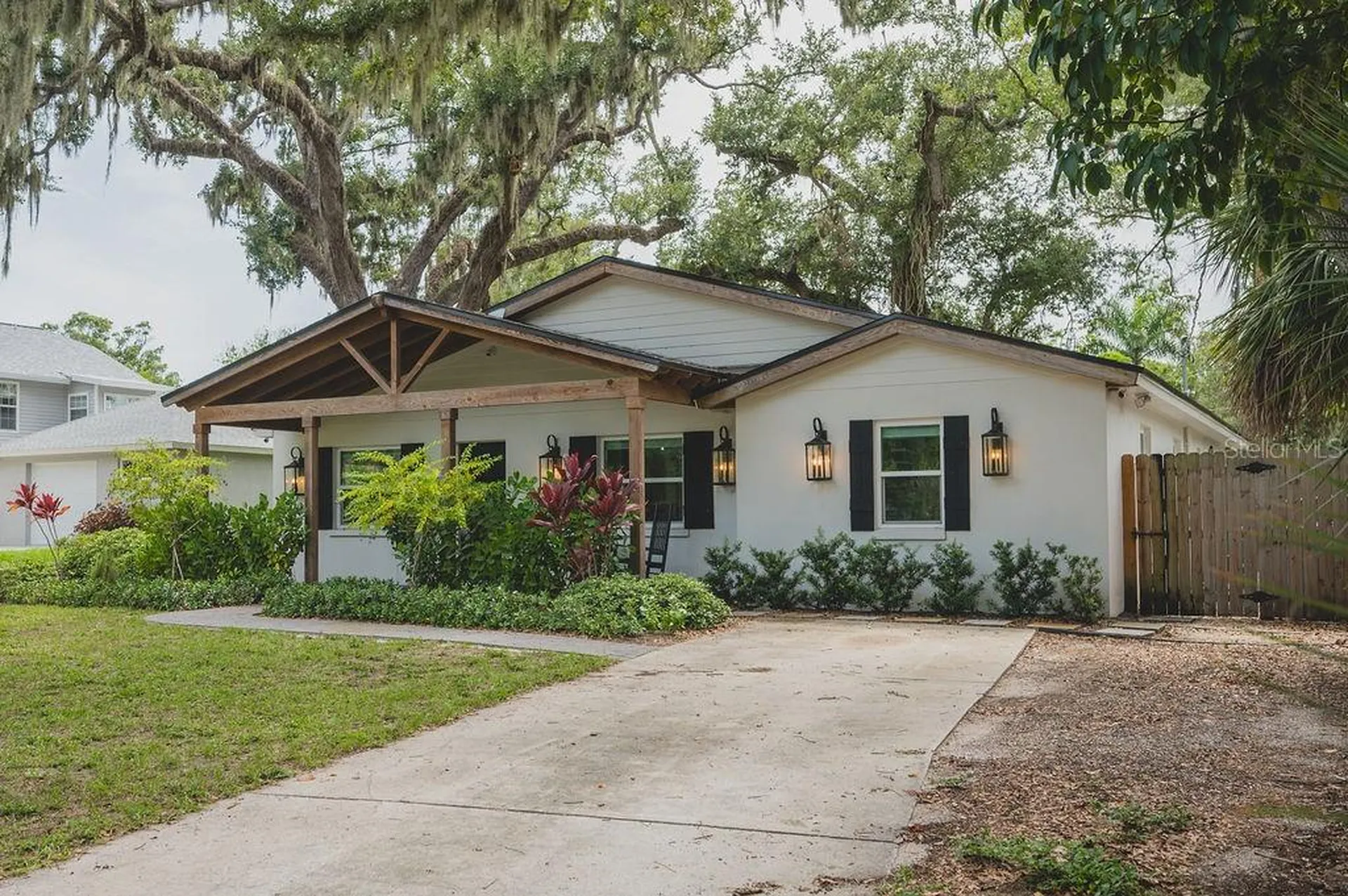 216 18th Street E Bradenton FL 34208