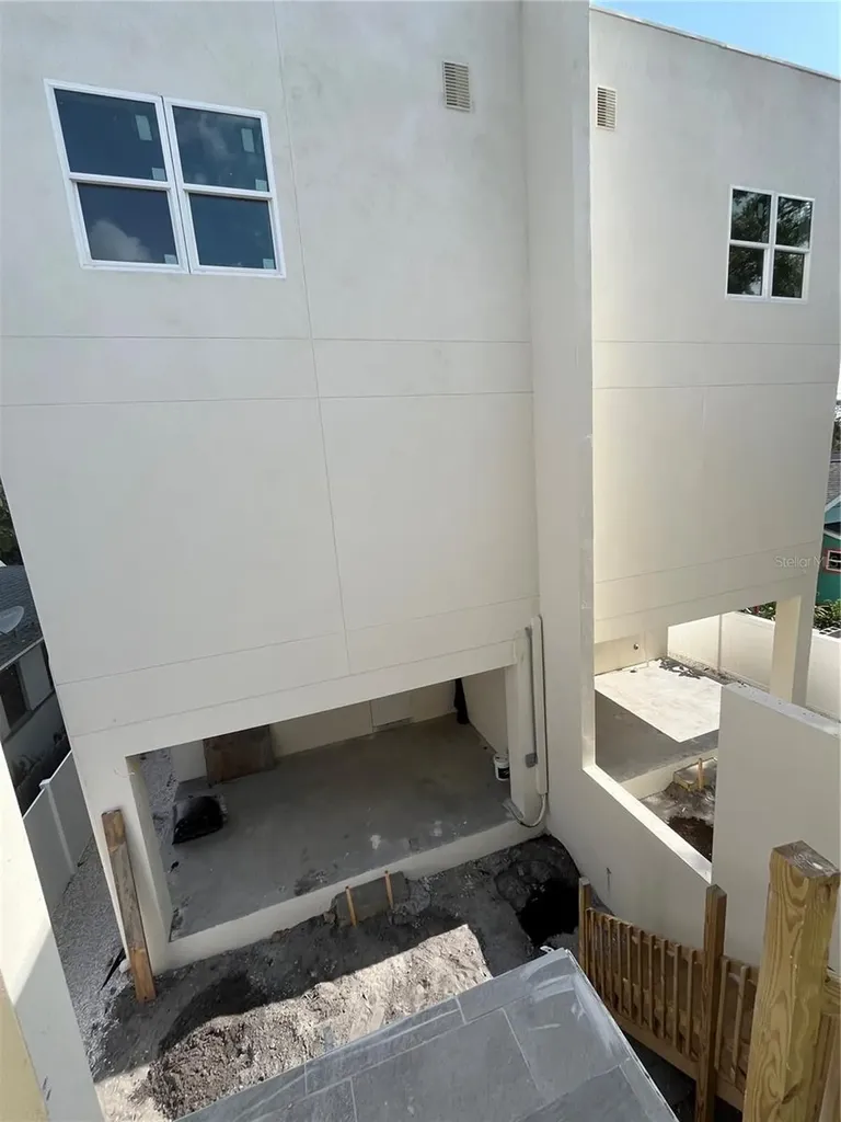 2142 5th Avenue N St Petersburg FL 33713