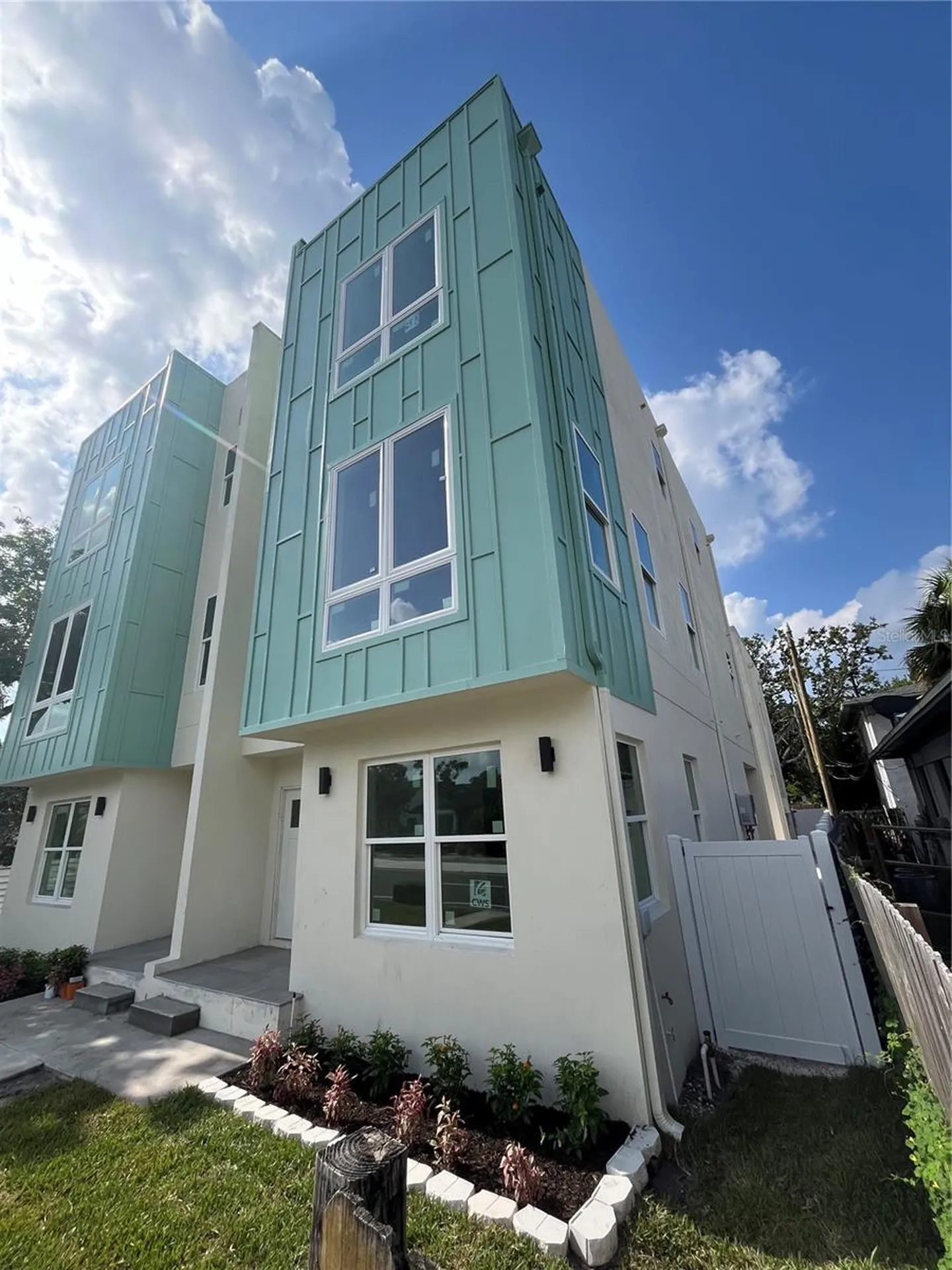 2142 5th Avenue N St Petersburg FL 33713