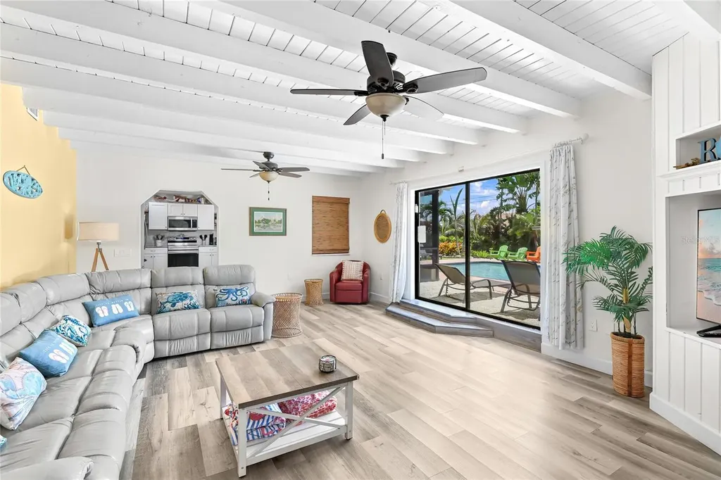 423 47 Street NW Bradenton FL 34209