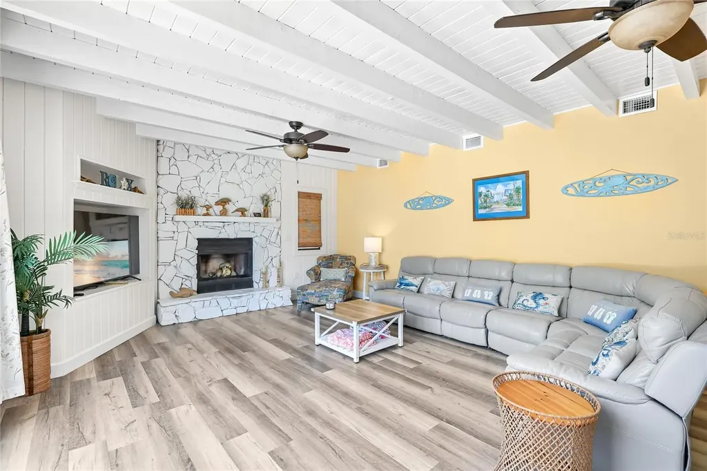 423 47 Street NW Bradenton FL 34209