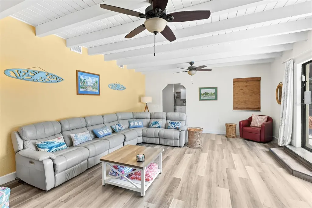 423 47 Street NW Bradenton FL 34209