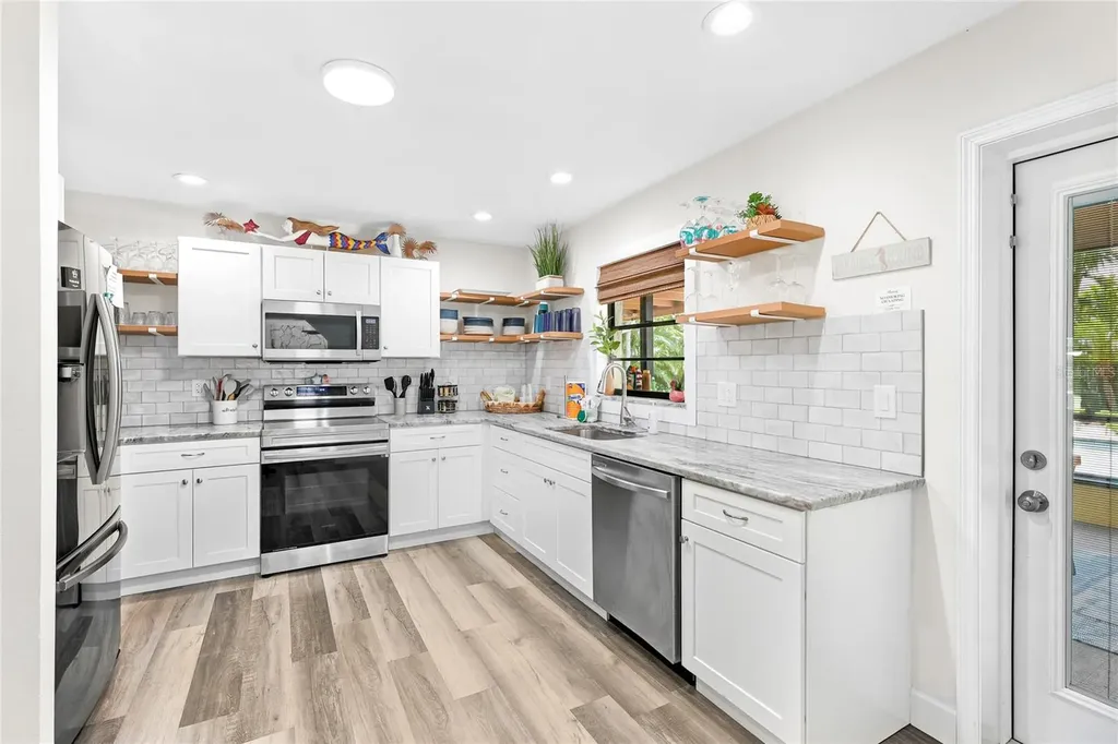 423 47 Street NW Bradenton FL 34209