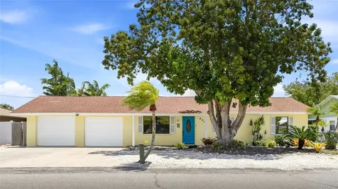 423 47 Street NW Bradenton FL 34209