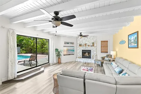 423 47 Street NW Bradenton FL 34209