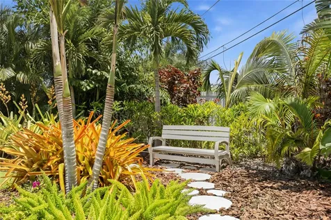 423 47 Street NW Bradenton FL 34209