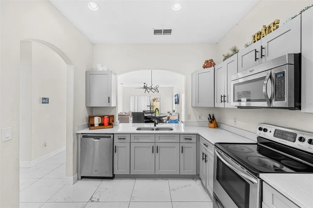 1304 Timberbend Circle Orlando FL 32824
