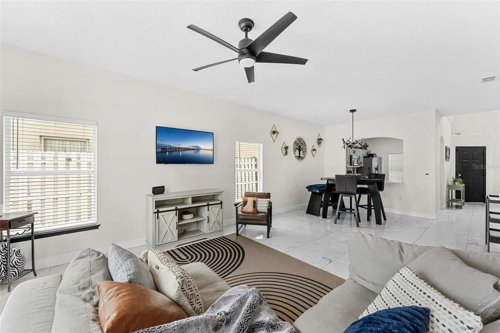 1304 Timberbend Circle Orlando FL 32824