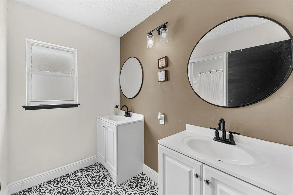 1304 Timberbend Circle Orlando FL 32824
