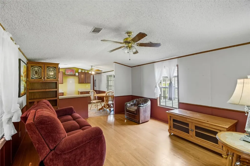 7438 Cr 663 Bushnell FL 33513