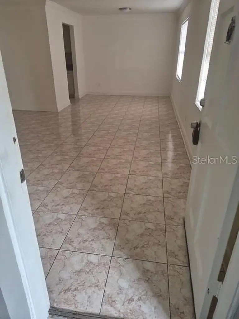 9110 Tudor Drive Tampa FL 33615