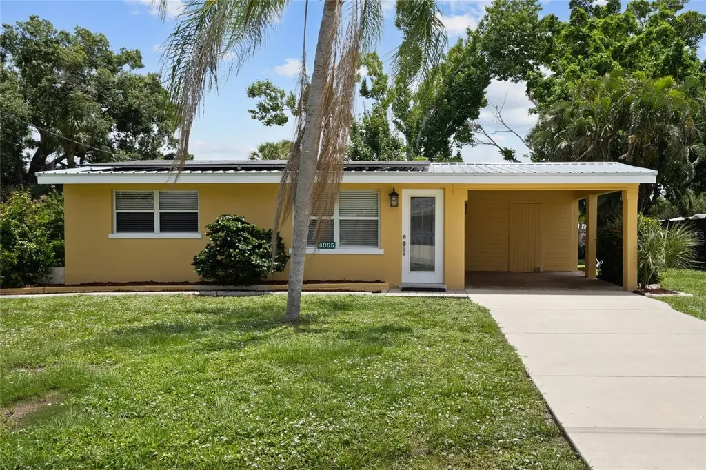 4065 Asbury Place Sarasota FL 34233