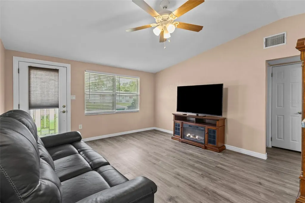 4065 Asbury Place Sarasota FL 34233