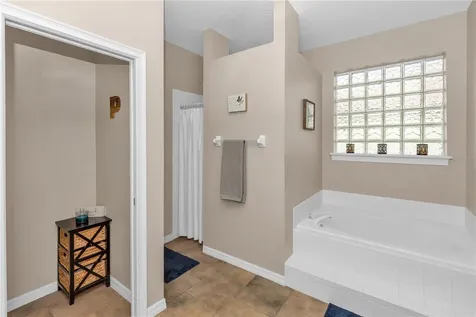 325 Hazeltine Drive Debary FL 32713