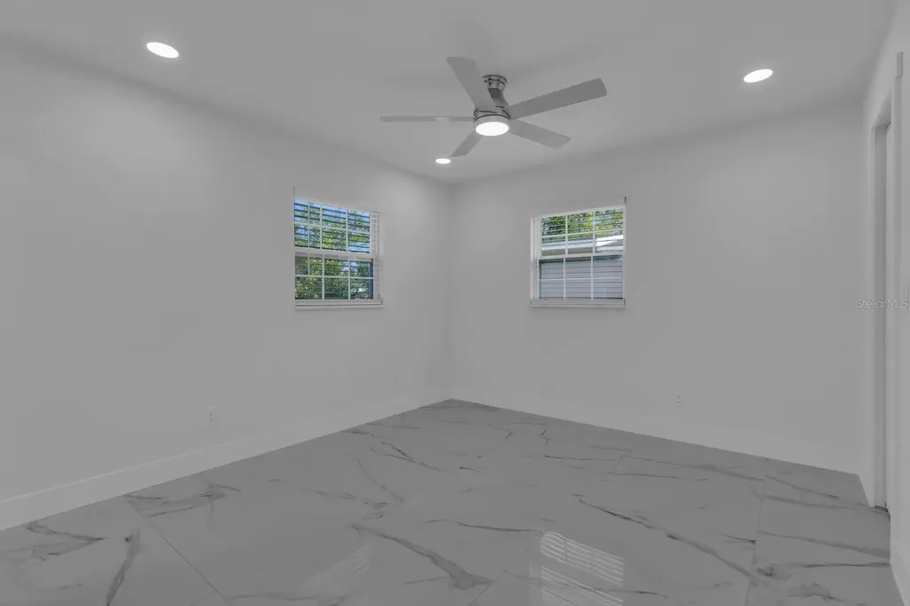 2322 Vincent Road Orlando FL 32817