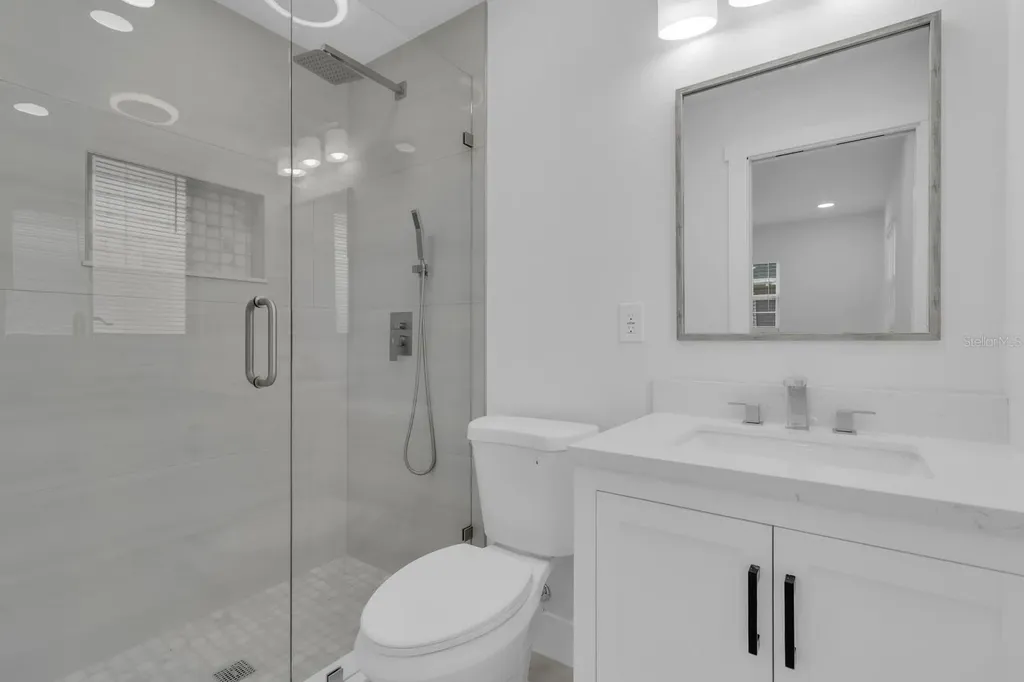 2322 Vincent Road Orlando FL 32817