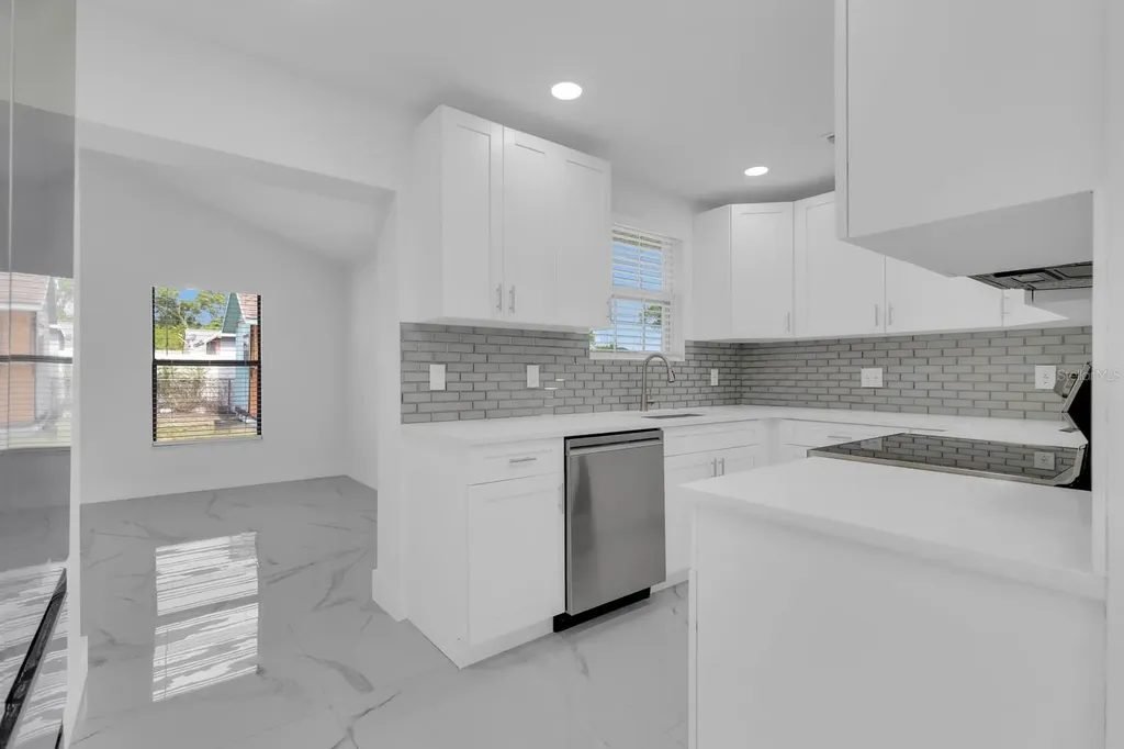 2322 Vincent Road Orlando FL 32817