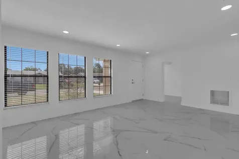 2322 Vincent Road Orlando FL 32817