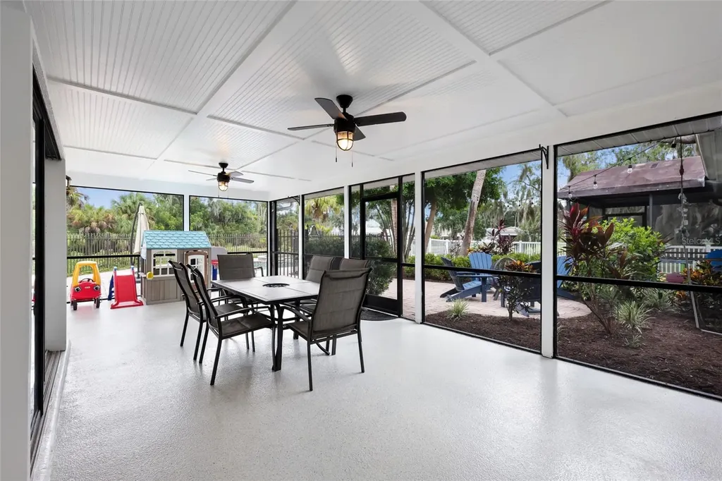 8038 56th Court E Palmetto FL 34221