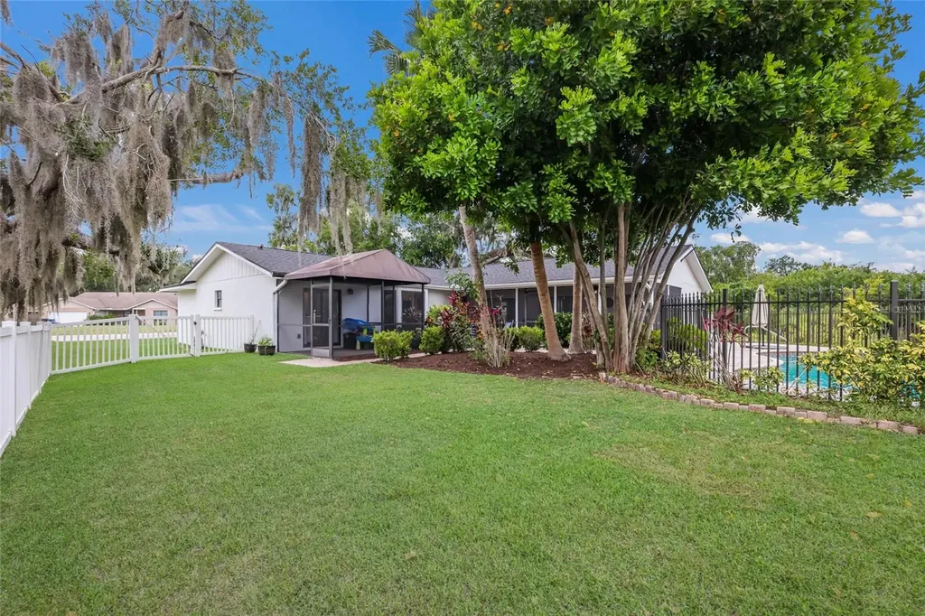 8038 56th Court E Palmetto FL 34221