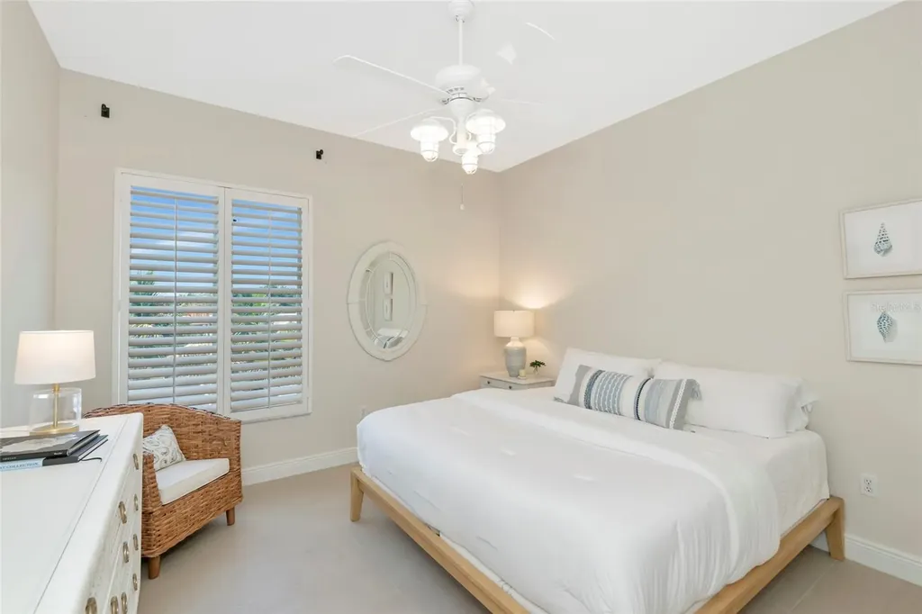 7631 Cove Terrace Sarasota FL 34231