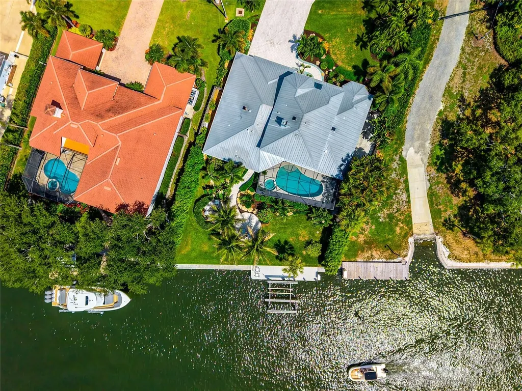 7631 Cove Terrace Sarasota FL 34231