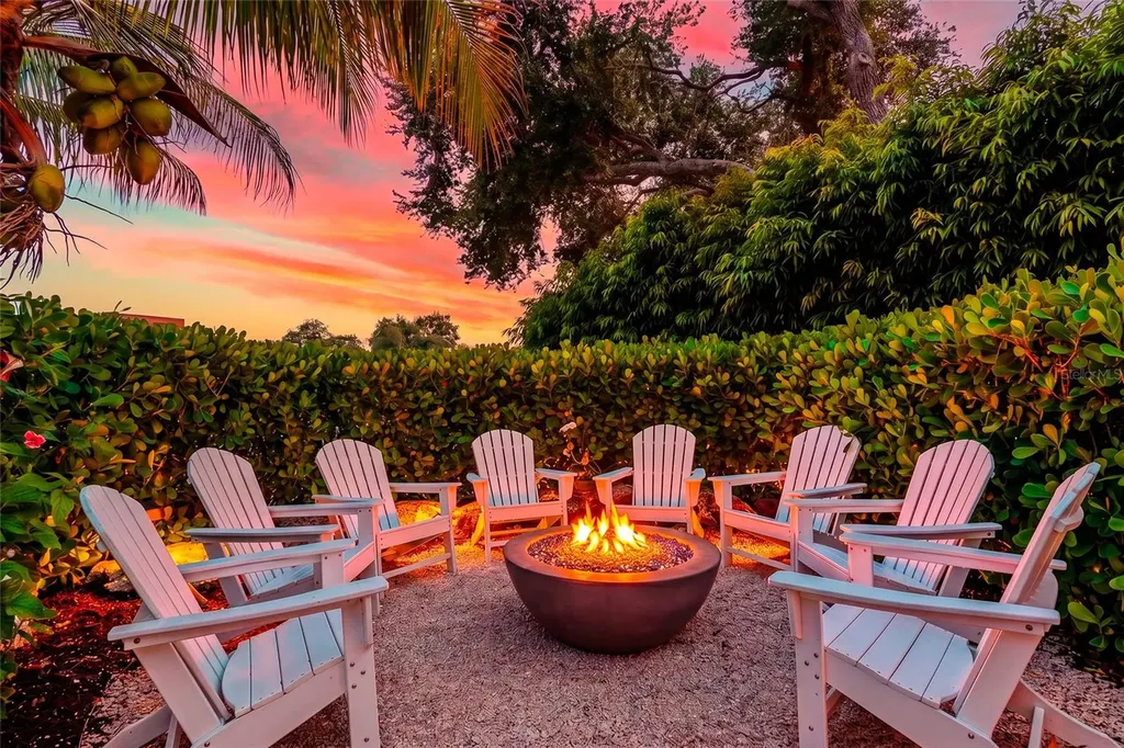 7631 Cove Terrace Sarasota FL 34231